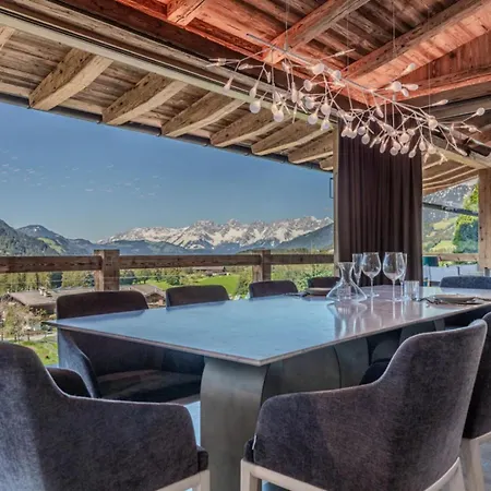 Alpine Escape - Charming In Garmisch-Partenkirchen