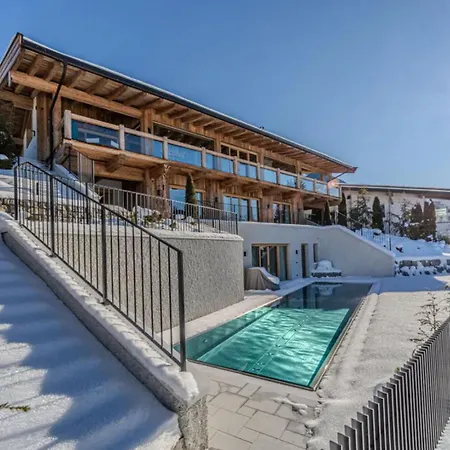 Alpine Escape - Charming In *